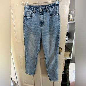 AE American Eagle Stretch Mom Jeans Sz 6, Short